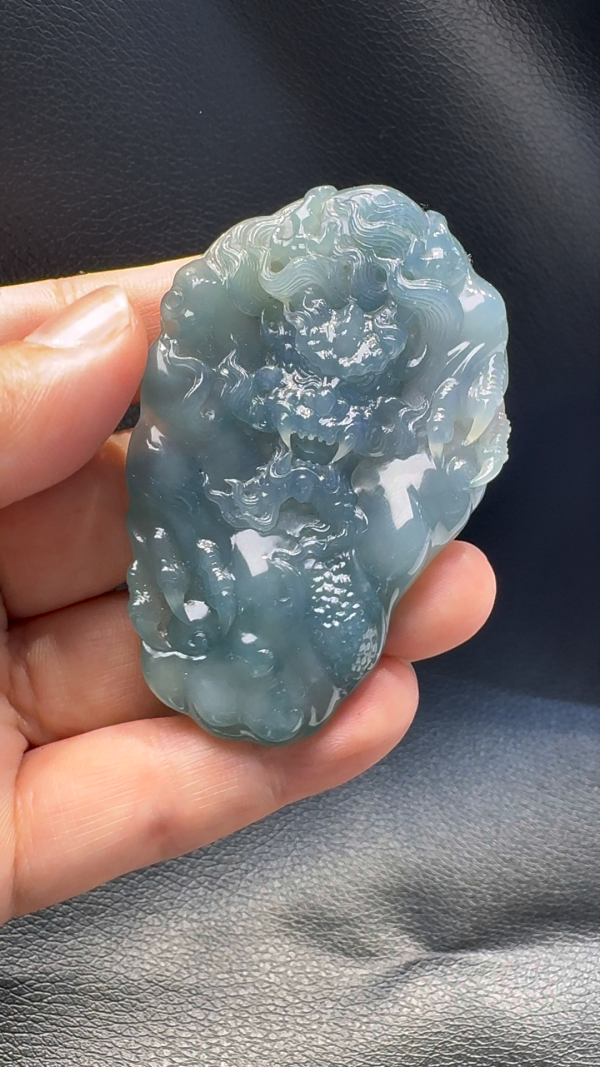 翡翠A貨玉器紫羅蘭龍牌翡翠吊墜 69-45-11mm - Image 7