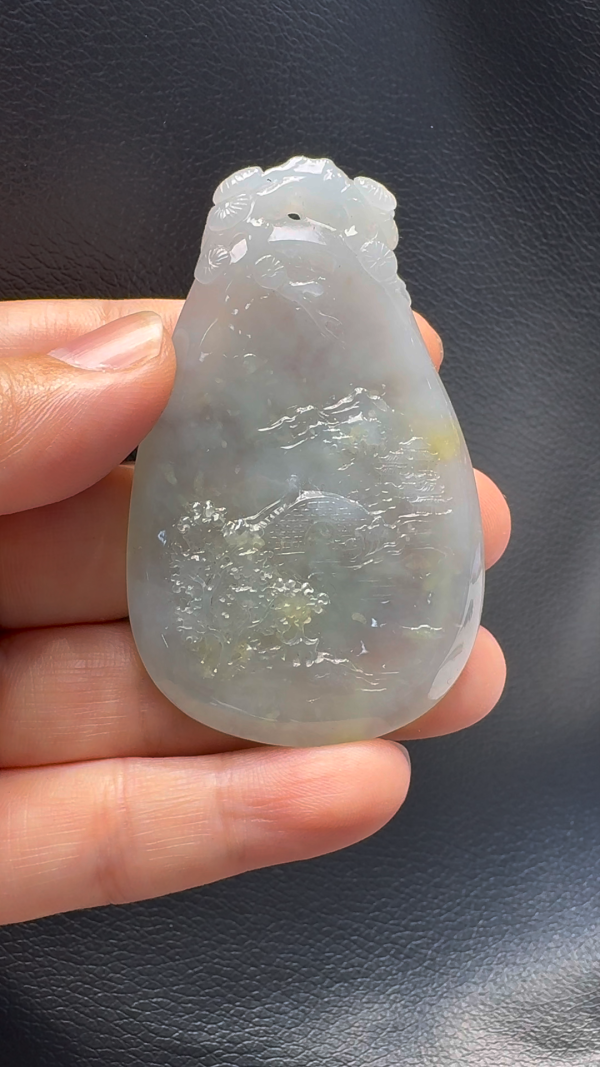 翡翠A貨玉器山水牌翡翠吊墜 68-43-5.8mm