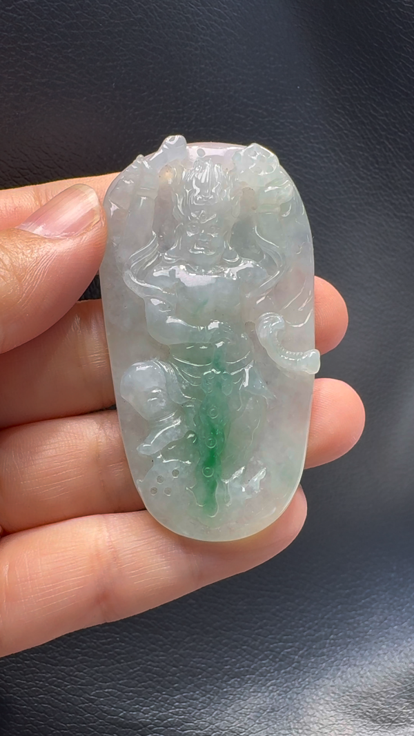 翡翠A貨玉器不動明王翡翠吊墜 64-35-8mm