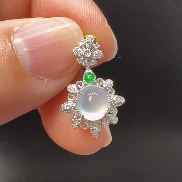 18K翡翠A貨玉器蛋面翡翠吊墜 整個20-13-8.5mm 主石6.1-5.5mm