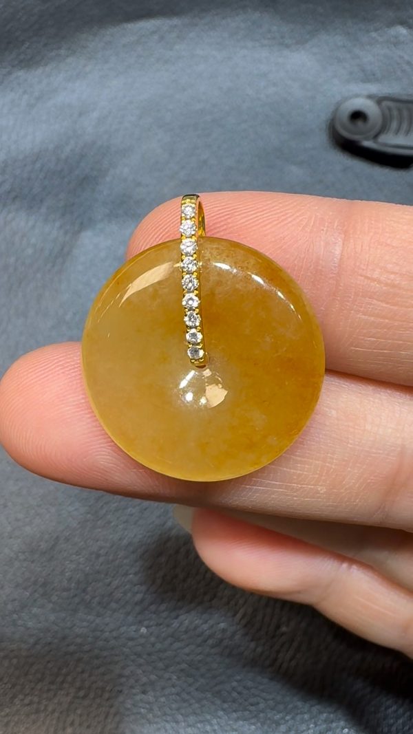 翡翠直播商品#68-18k白金鑽石黃翡平安扣