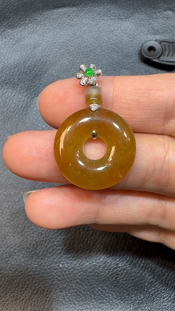 翡翠直播商品#69-18k白金鑽石紅黃翡平安扣平安環 - Image 4