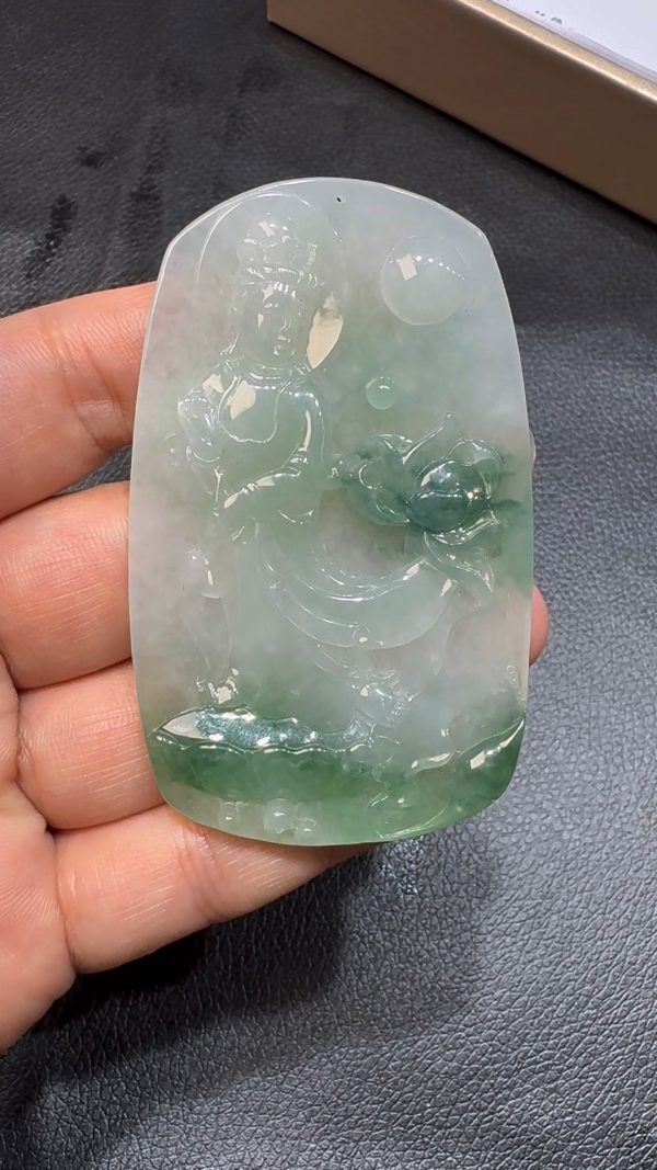 翡翠直播商品#88 -蓮花觀音翡翠吊墜