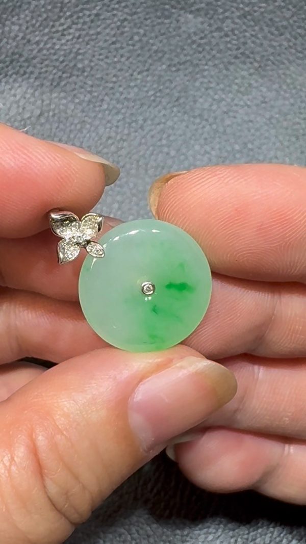 翡翠直播商品#98-18K白金鑽石翡翠平安扣 - Image 4