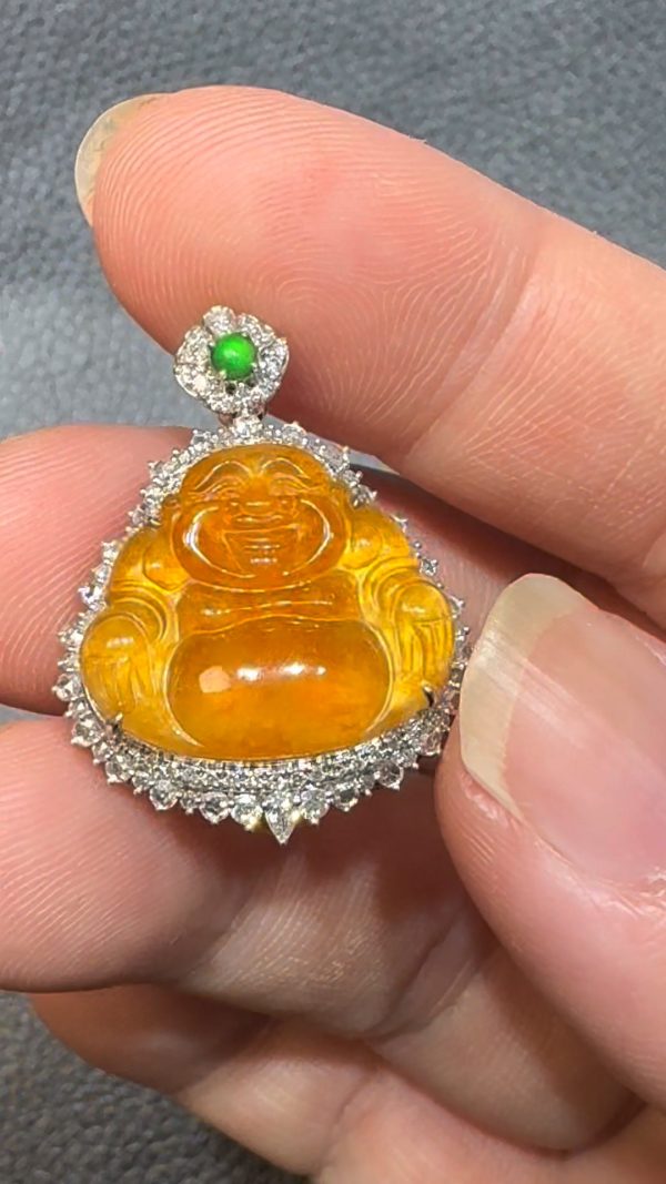 翡翠直播商品#108-18K白金鑽石紅黃翡翠佛公吊墜 - Image 4