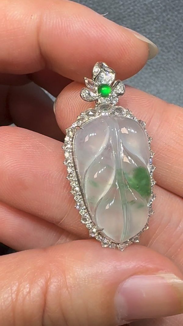 翡翠直播商品#109-18K白金鑽石翡翠樹葉吊墜 - Image 5