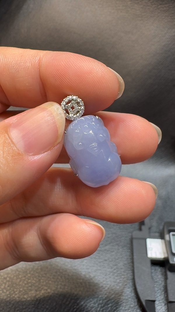 翡翠直播商品#110-18K白金鑽石紫羅蘭貔貅吊墜 - Image 4