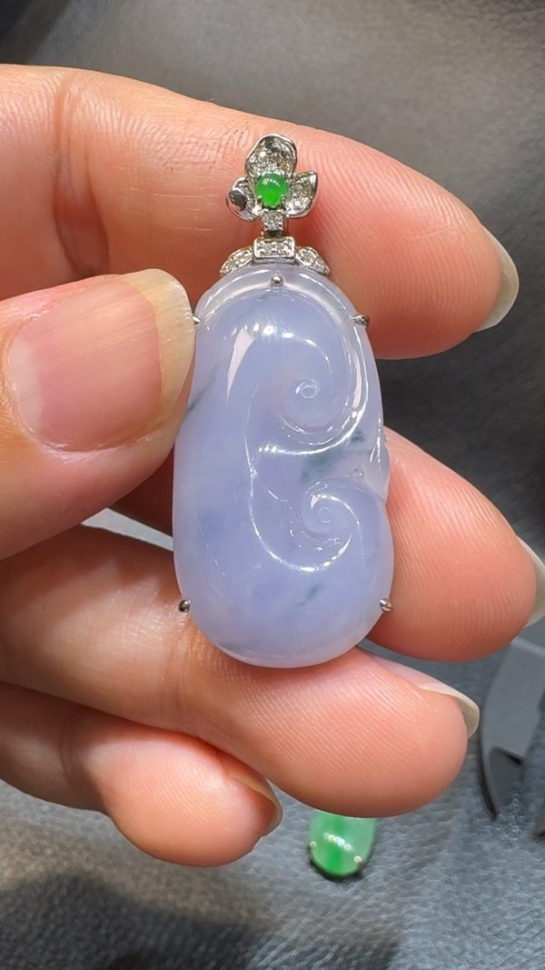 翡翠直播商品#113-18K白金鑽石紫羅蘭如意吊墜 - Image 4