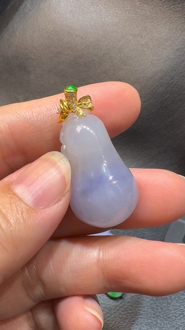 翡翠直播商品#114-18K白金鑽石紫羅蘭福瓜福果吊墜 - Image 2