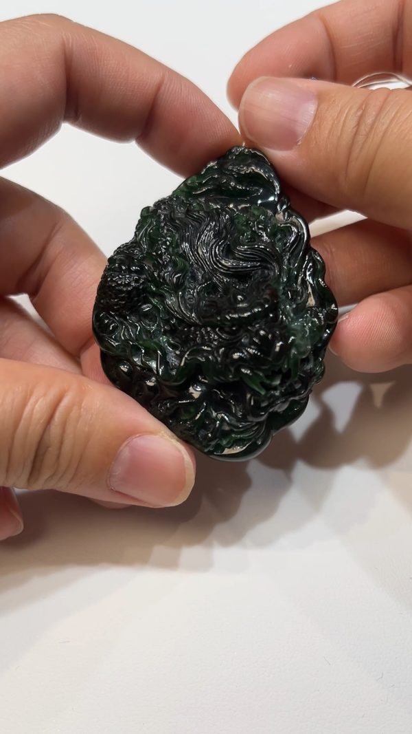 翡翠直播商品#177-特色墨翠龍牌吊墜 - Image 3