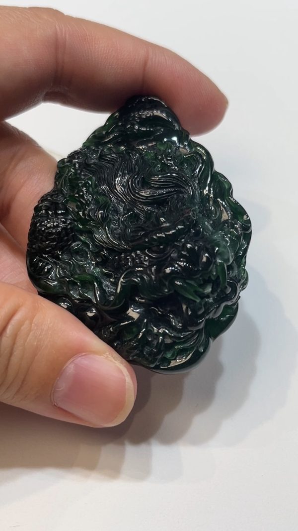 翡翠直播商品#177-特色墨翠龍牌吊墜 - Image 4