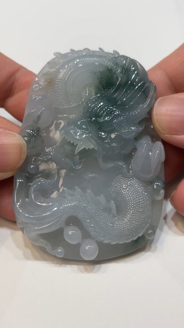 翡翠直播商品#180-翡翠龍牌吊墜 - Image 2