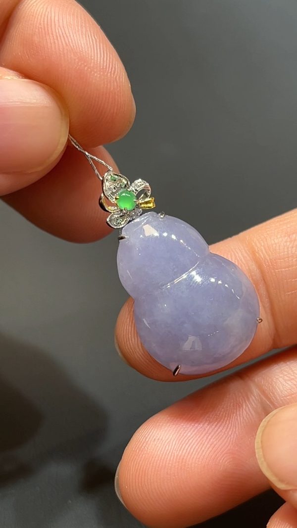 翡翠直播商品#201-18K白金鑽石鑲嵌紫羅蘭葫蘆吊墜 - Image 5