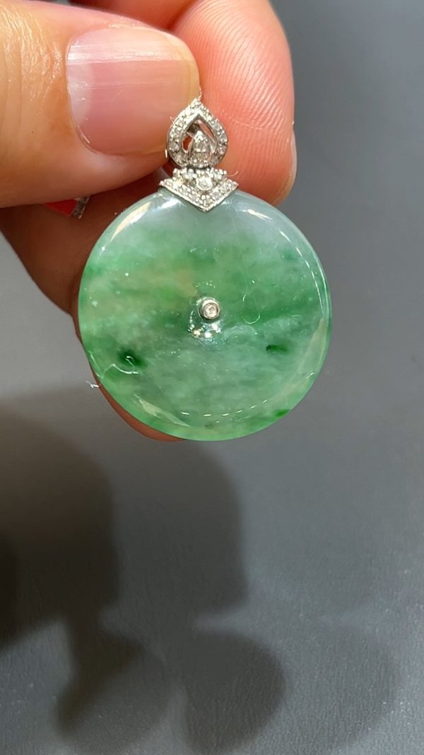 翡翠直播商品#202-18K白金鑽石平安扣翡翠吊墜 - Image 3