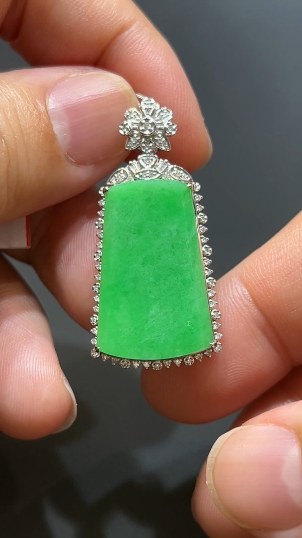 翡翠直播商品#207-18K白金鑽石鑲無事牌吊墜 - Image 5