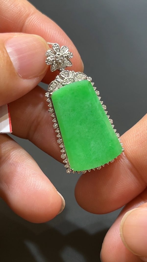 翡翠直播商品#207-18K白金鑽石鑲無事牌吊墜 - Image 6