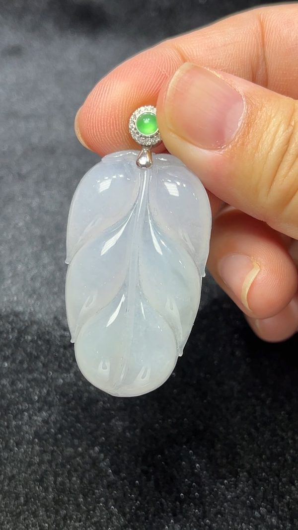 葉舞生機｜A貨翡翠雕葉吊墜搭配18K金扣 翡翠直播#289 - Image 3