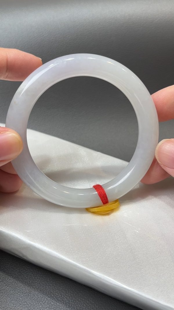 紫韻柔光｜天然A級淺紫翡翠圓條手鐲53.8mm #309 - Image 9