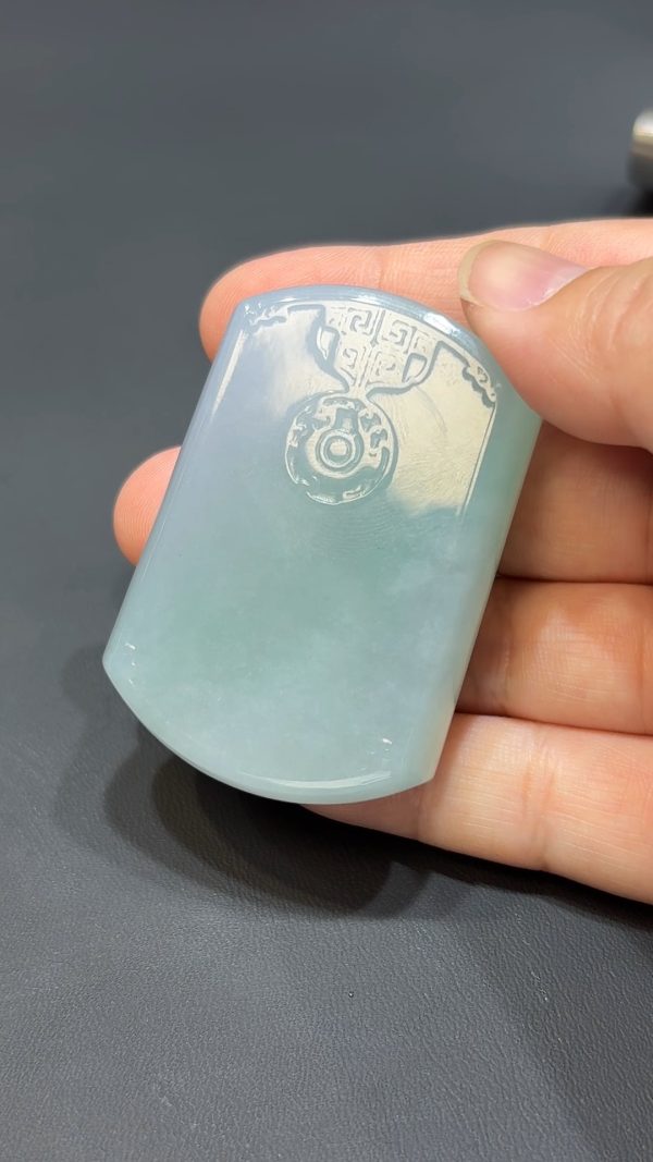 沉靜之力｜天然A貨厚板翡翠古風牌墜飾 #315 - Image 4