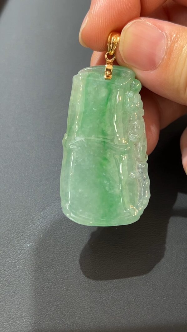 富貴節節．18K黃金翡翠竹節吊墜 - Image 3