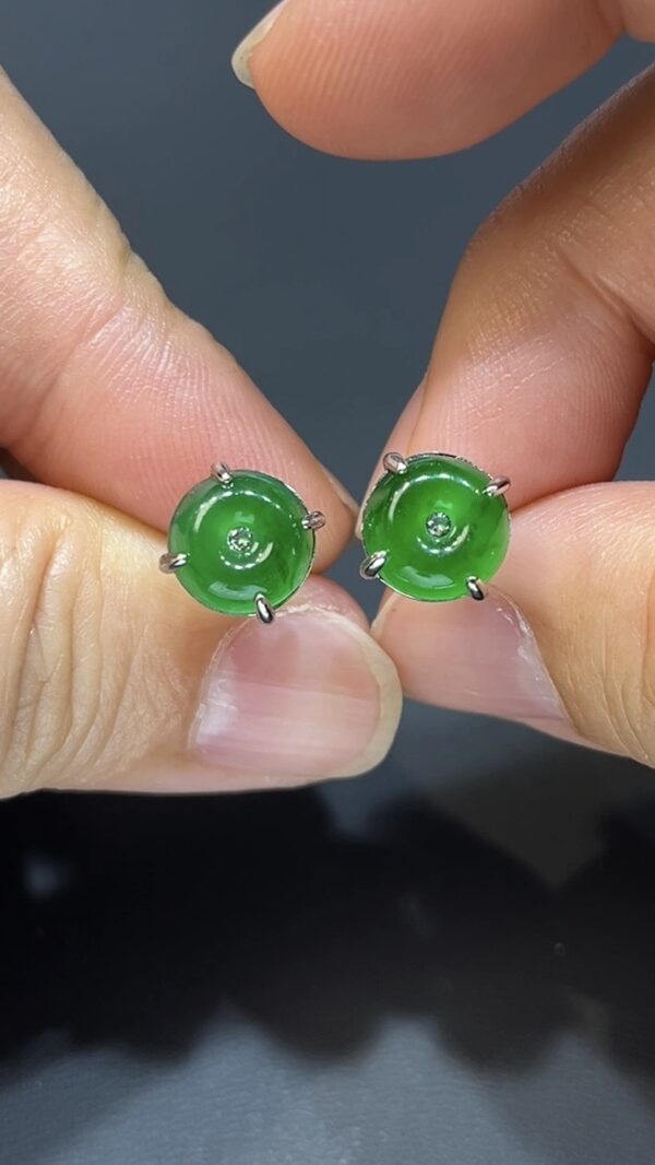 翡翠玉器精選編號#387 彩韻平安．危地馬拉高色翡翠耳環 - Image 3