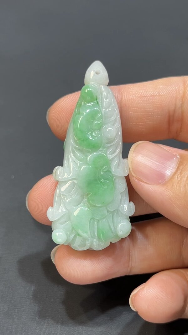 翡翠玉器精選 翡翠白菜如意生財 玉吊墜 編號#404