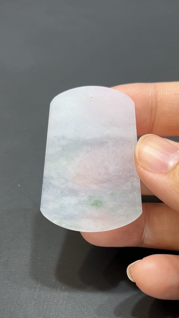 翡翠玉器精選 雲霧之境・翡翠無事牌 編號#407 - Image 4