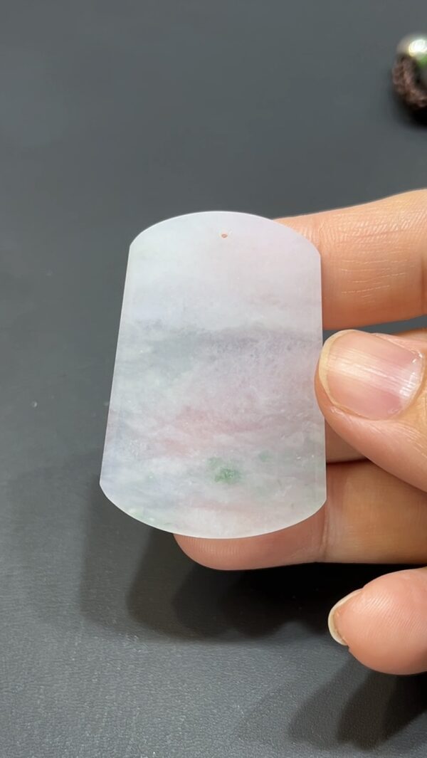 翡翠玉器精選 雲霧之境・翡翠無事牌 編號#407