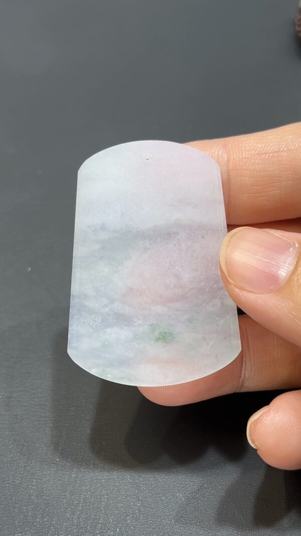 翡翠玉器精選 雲霧之境・翡翠無事牌 編號#407 - Image 2