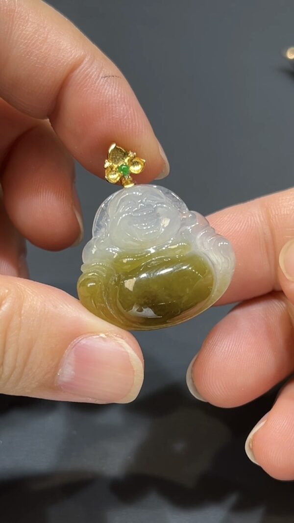 翡翠玉器精選 福慧自在・黃翡翠佛公配18K金扣 編號# 418 - Image 7