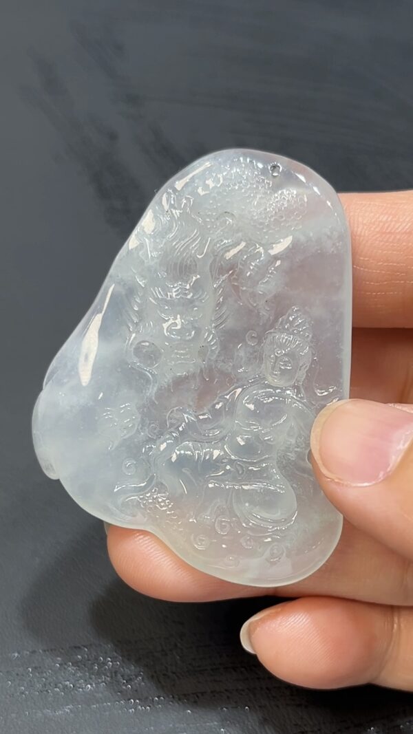 龍伴觀音翡翠吊墜｜天然 A 貨雕刻精品 翡翠龍神守護玉器推薦 編號#471 - Image 2