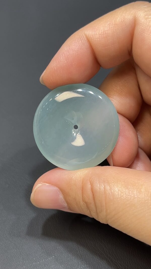 高質素翡翠平安扣｜天然玉器．淺綠底色．商品編號#472 - Image 7