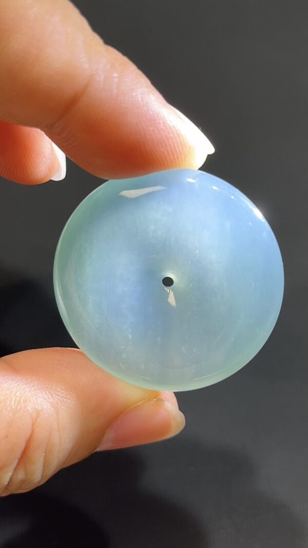 高質素翡翠平安扣｜天然玉器．淺綠底色．商品編號#472 - Image 8