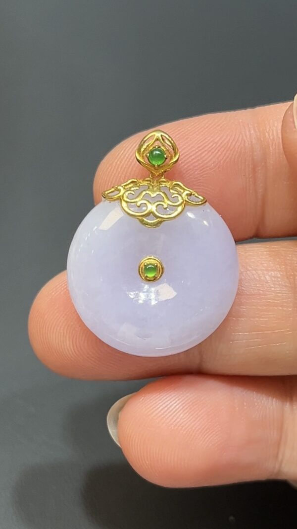 紫羅蘭翡翠算盤形平安扣吊墜｜18K黃金蕾絲花邊鑲嵌｜高雅玉器設計｜商品編號#481
