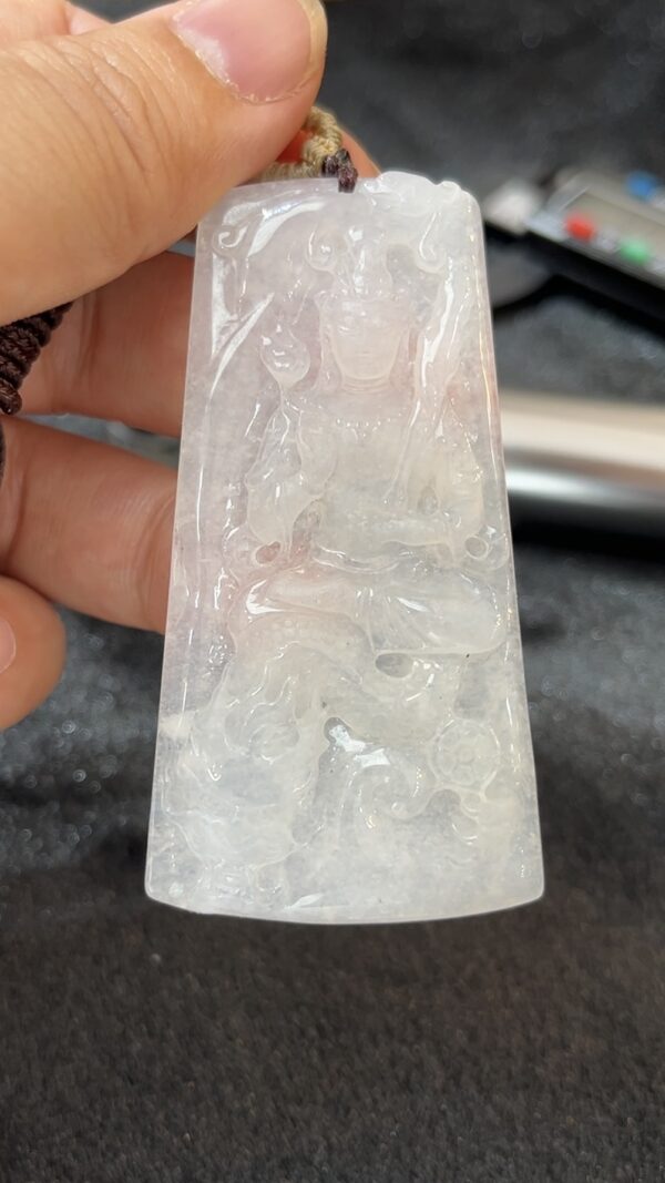 翡翠文殊菩薩吊墜｜智慧劍與蓮花雕刻｜天然 A 貨玉器推薦編號 #464 - Image 5