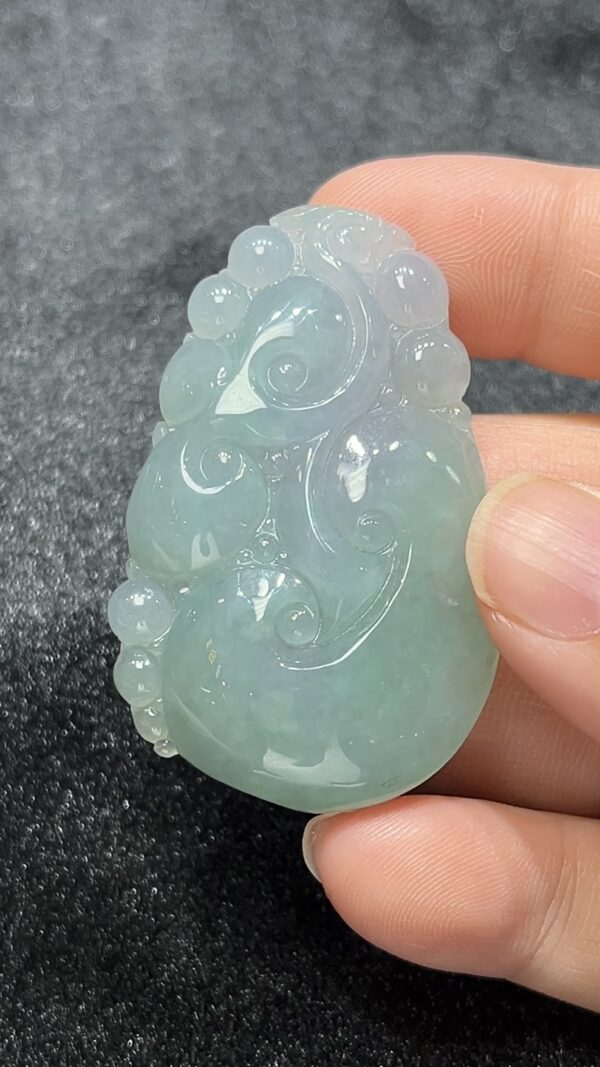 老種淺綠翡翠如意吊墜｜線條優美｜天然A貨玉器｜商品編號#287