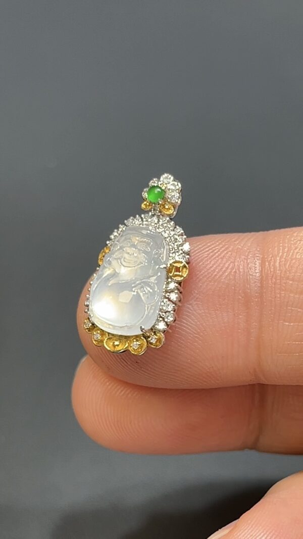 白冰翡翠Q版財神吊墜｜天然翡翠玉器｜18K白金鑲鑽設計｜招財可愛款 編號#493 - Image 2