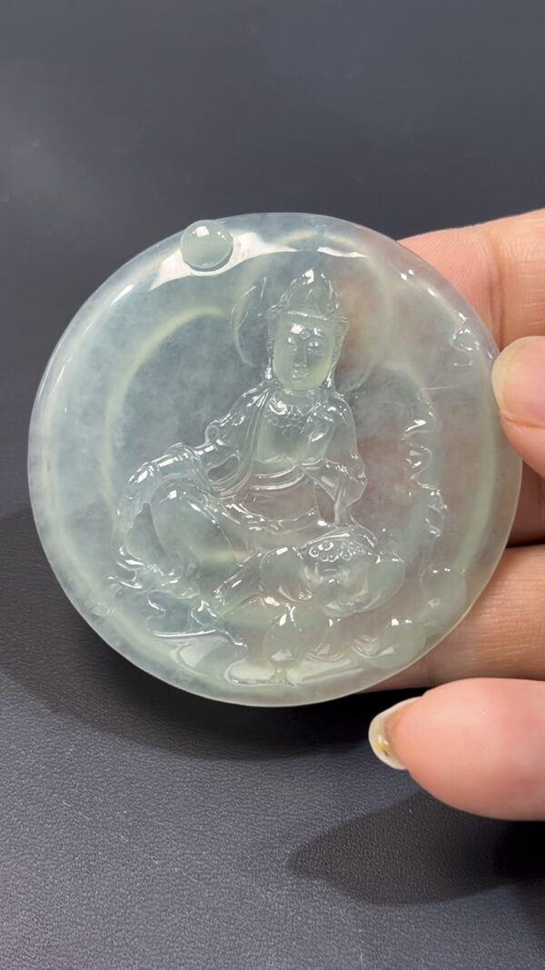 翡翠觀音｜ 高品質天然翡翠 × 盤腿而坐造型｜玉器莊嚴靈氣精品推薦 編號#499 - Image 3