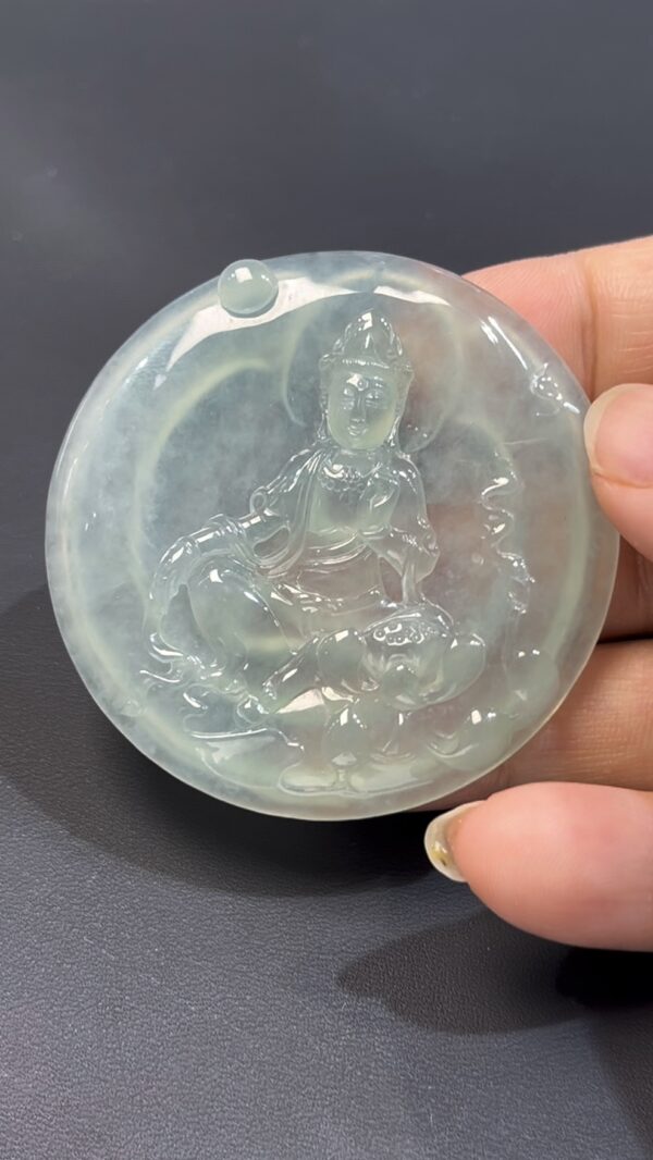 翡翠觀音｜ 高品質天然翡翠 × 盤腿而坐造型｜玉器莊嚴靈氣精品推薦 編號#499 - Image 4