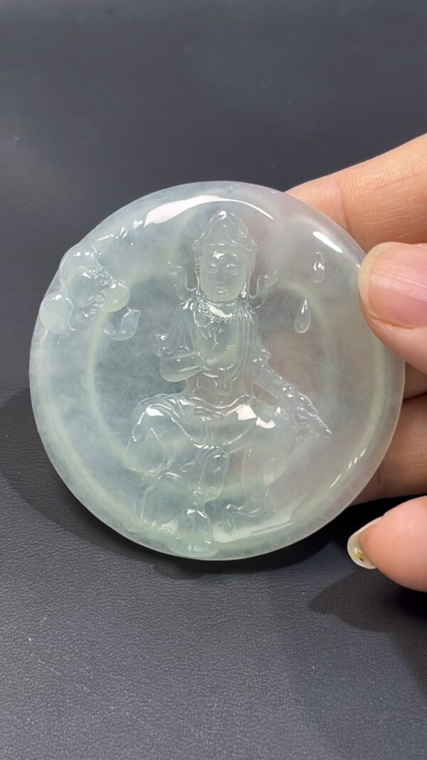 翡翠觀音｜ 高品質天然翡翠 × 甘露灑落 ｜玉器靈性守護  編號#501 - Image 3