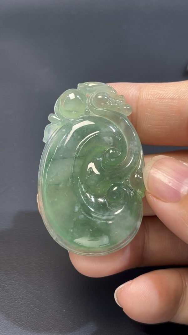 編號#510 老坑種油綠翡翠如意｜質感生活 × 吉祥寓意 × 精品玉器推薦
