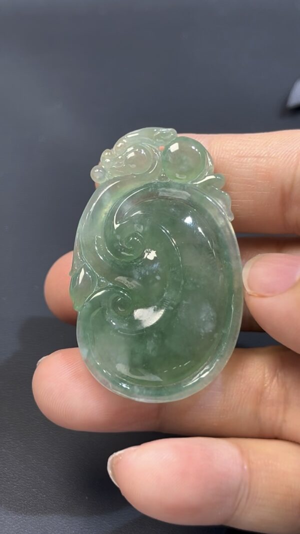 編號#510 老坑種油綠翡翠如意｜質感生活 × 吉祥寓意 × 精品玉器推薦 - Image 3