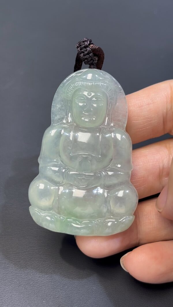 翡翠觀音｜淺綠底色 × 正裝傳統造型 × 高品質玉器推薦 #525