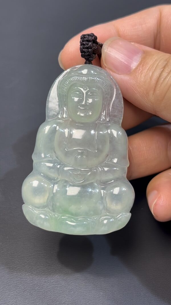 翡翠觀音｜淺綠底色 × 正裝傳統造型 × 高品質玉器推薦 #525 - Image 3
