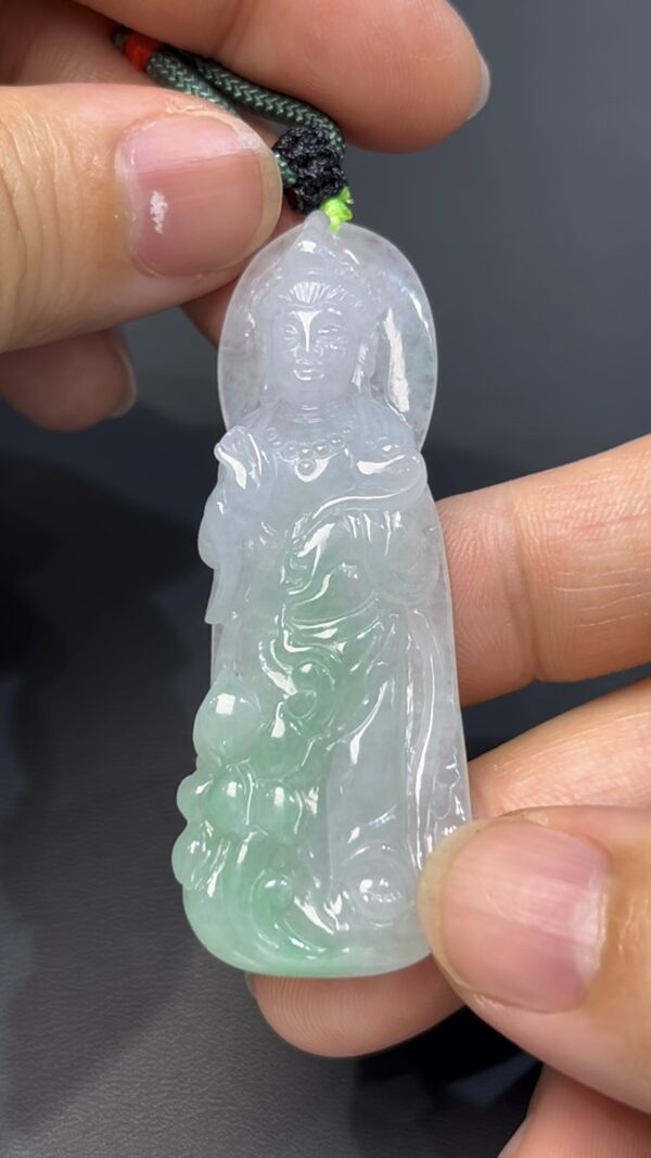 翡翠觀音｜編號#529 站姿觀音 × 玉質溫潤 × 慈悲守護 × 靈性玉器推薦 - Image 2