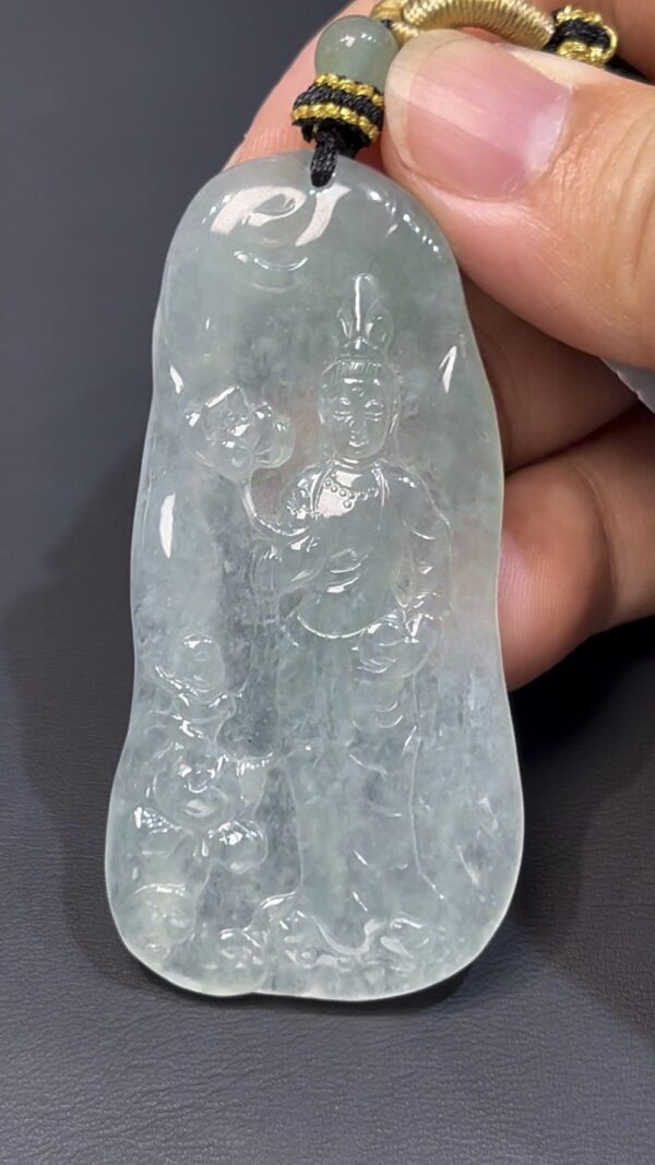 站姿翡翠觀音牌 · 蓮花相伴 · 靜雅守護 · 編號#550 - Image 3
