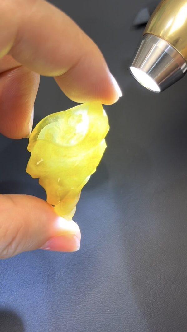 黃翡翡翠 · 府上有龍 · 俏色巧雕 · 編號#561 · 龍藏螺中寓意深遠 - Image 9