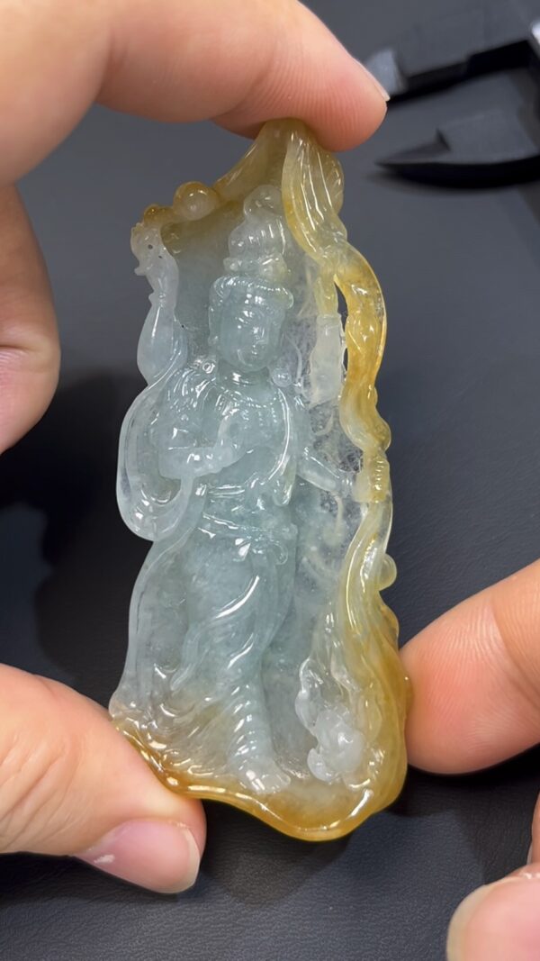 黃翡翡翠 · 俏色站觀音吊墜 · 白玉巧雕 · 編號#565 · 靈性守護 × 福慧圓滿 × 隨身佩戴 - Image 6