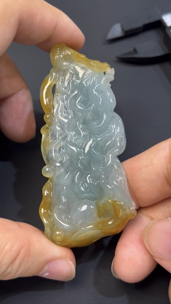 黃翡翡翠 · 俏色站觀音吊墜 · 白玉巧雕 · 編號#565 · 靈性守護 × 福慧圓滿 × 隨身佩戴 - Image 7