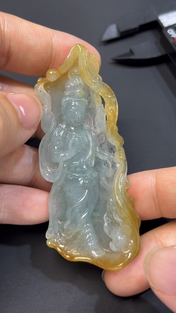 黃翡翡翠 · 俏色站觀音吊墜 · 白玉巧雕 · 編號#565 · 靈性守護 × 福慧圓滿 × 隨身佩戴 - Image 8